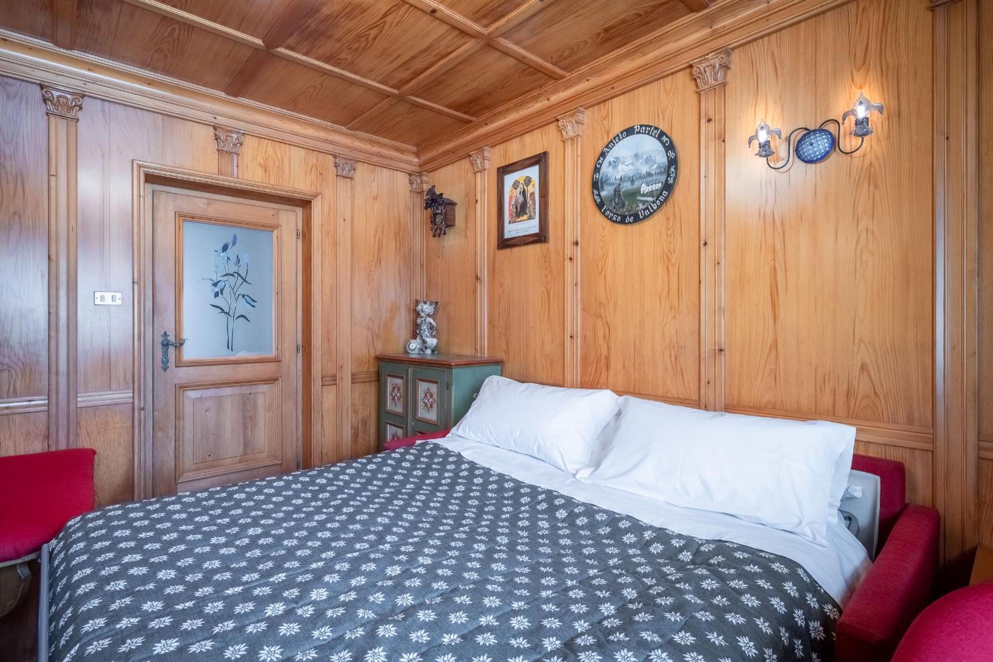 Olimpia Lodge กอร์ตินาดัมเปซโซ ภายนอก รูปภาพ